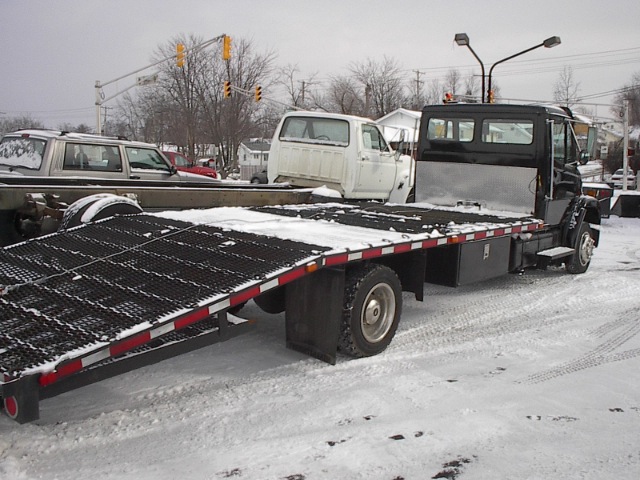 1997 Freightliner FL-70 DX X-cab4 W D