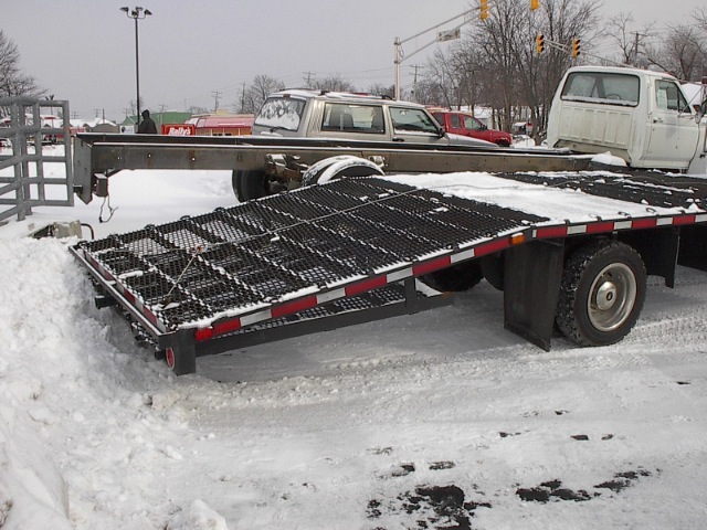1997 Freightliner FL-70 DX X-cab4 W D