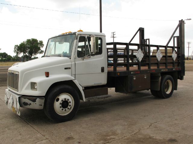 2001 Freightliner FL60 Unknown
