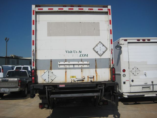 2001 Freightliner FL70 Unknown
