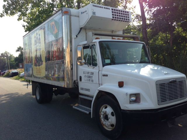 2003 Freightliner FL70 Unknown