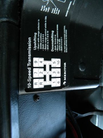 2000 Freightliner FLD120 Unknown