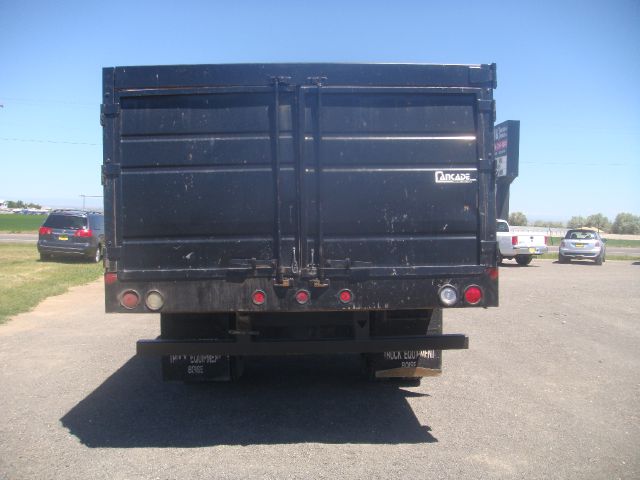 2000 Freightliner FL 70 Unknown