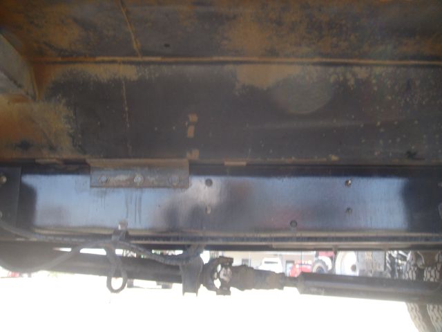 2000 Freightliner FL 70 Unknown