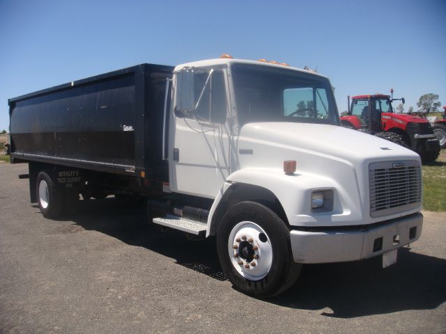 2000 Freightliner FL 70 Unknown