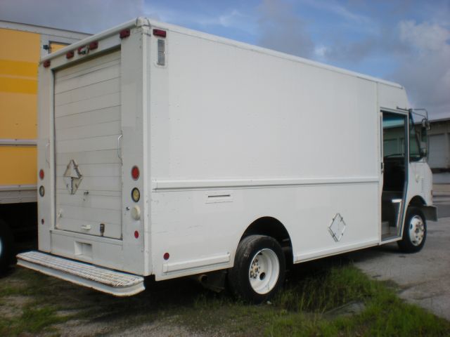 2001 Freightliner MT-45 V6sr5