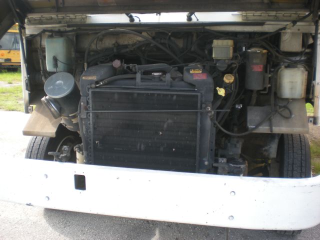 2001 Freightliner MT-45 V6sr5