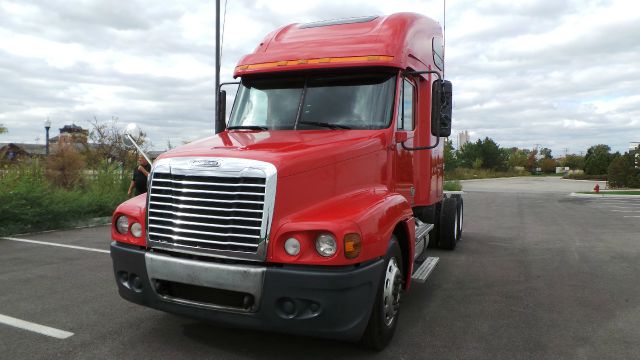2007 Freightliner ST 120 1500 4WD Crew Cab LT 4x4 Truck