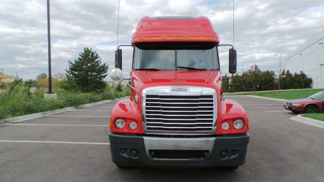 2007 Freightliner ST 120 1500 4WD Crew Cab LT 4x4 Truck