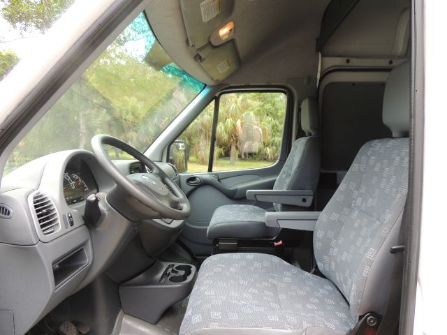 2004 Freightliner Sprinter 2500 Unknown