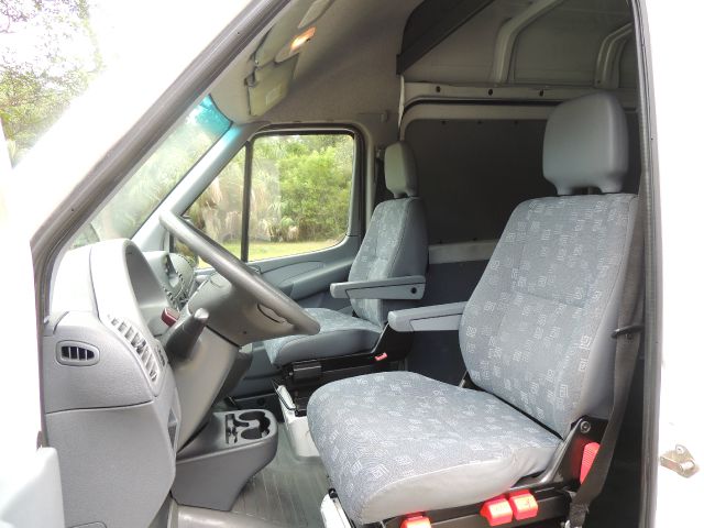 2004 Freightliner Sprinter 2500 Unknown