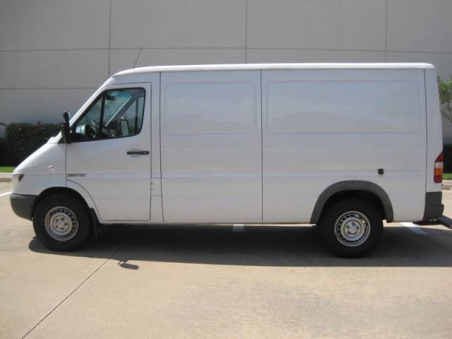 2006 Freightliner Sprinter 2500 FLAT BED Regular CAB