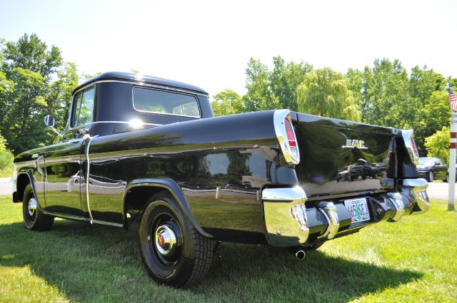 1957 GMC 100 750li Xdrive