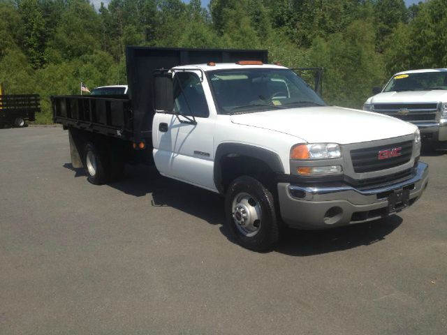 2007 GMC 3500 EX Sedan AUTO