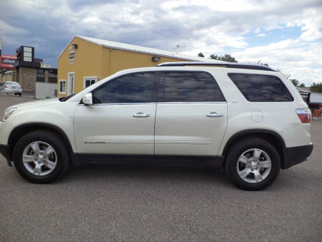 2007 GMC Acadia EX - DUAL Power Doors
