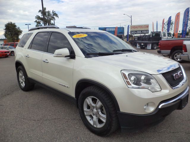 2007 GMC Acadia EX - DUAL Power Doors