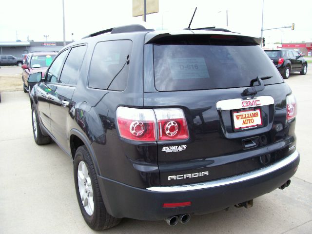 2007 GMC Acadia Sedan 2.0T Automatic Limited