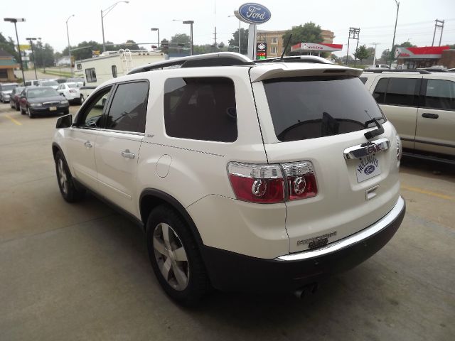 2009 GMC Acadia XLT Lariat 5th Wheel