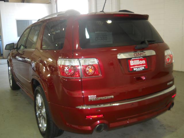 2009 GMC Acadia CREW CAB SLT