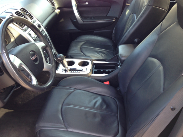 2009 GMC Acadia XLT Lariat 5th Wheel