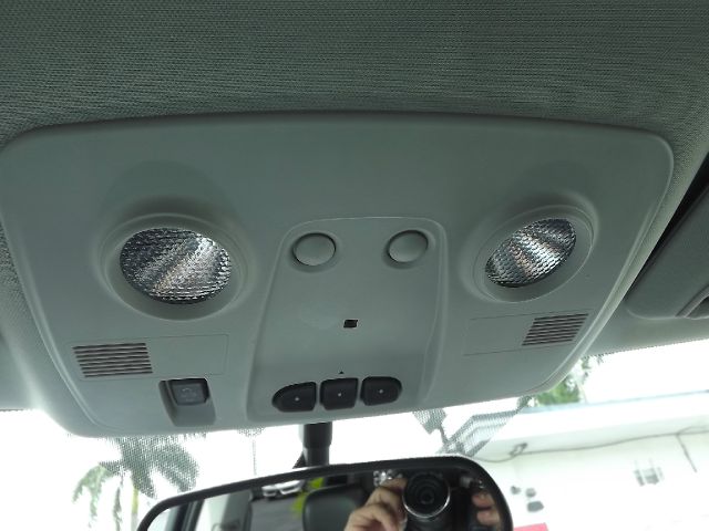 2011 GMC Acadia DSG 2 DOOR