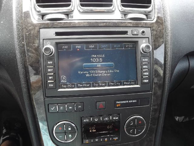 2011 GMC Acadia DSG 2 DOOR