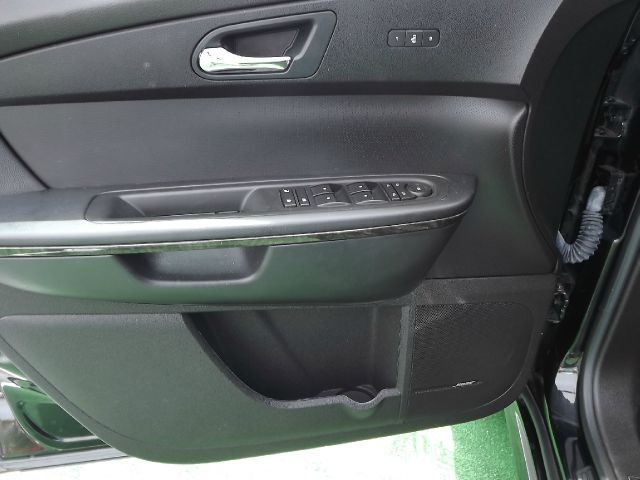 2011 GMC Acadia DSG 2 DOOR