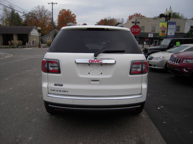 2013 GMC Acadia SE Bad Credit = Approved