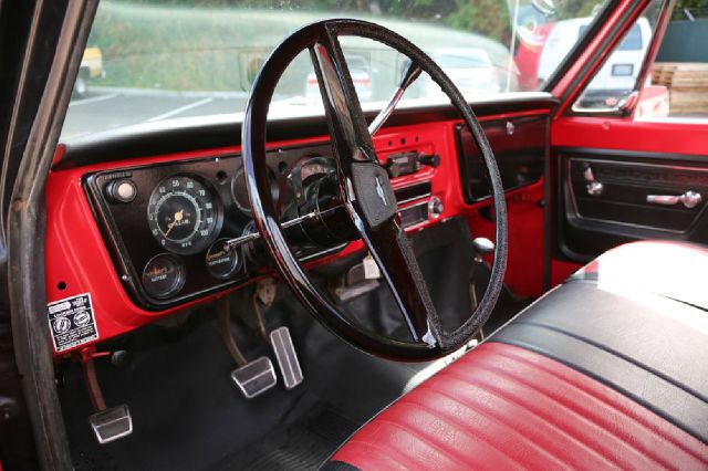 1972 GMC C1500 2004.5 4dr Sdn 1.8T Quattro Au