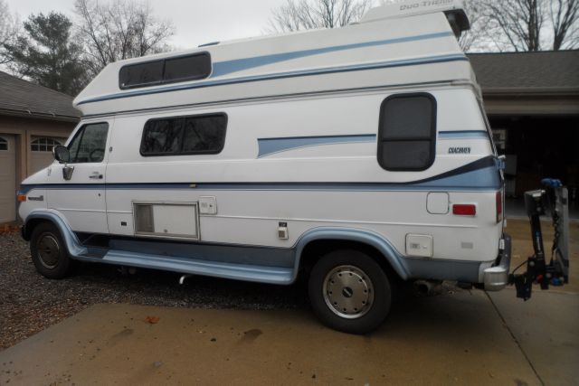 1995 GMC C3500 4dr Sport Sdn Auto RWD