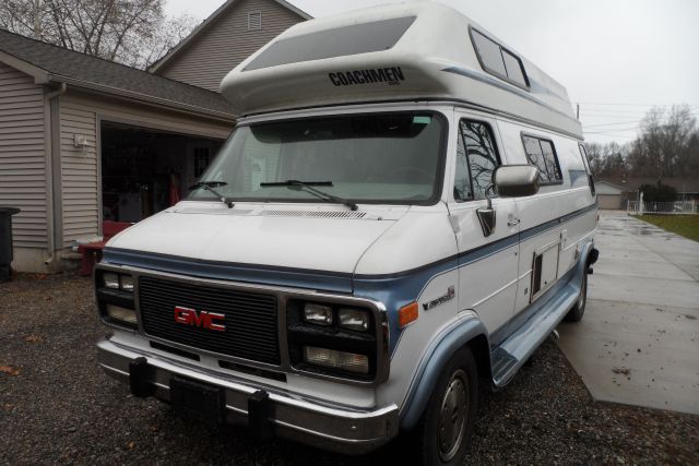 1995 GMC C3500 4dr Sport Sdn Auto RWD