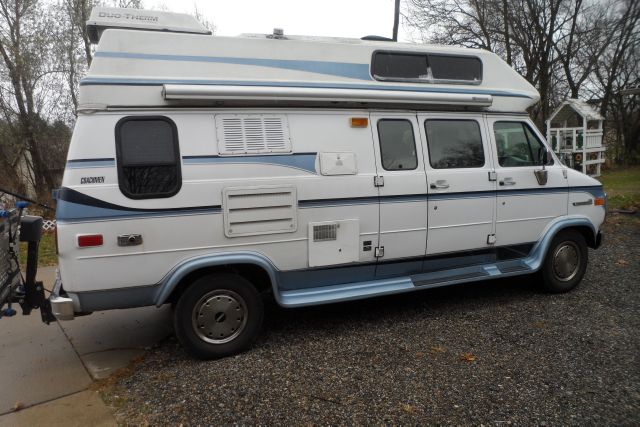 1995 GMC C3500 4dr Sport Sdn Auto RWD