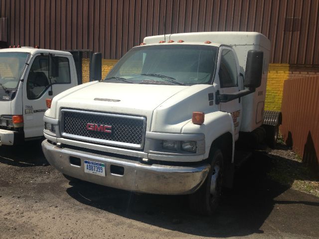 2003 GMC C5500 SLT AWD Leather Navigation