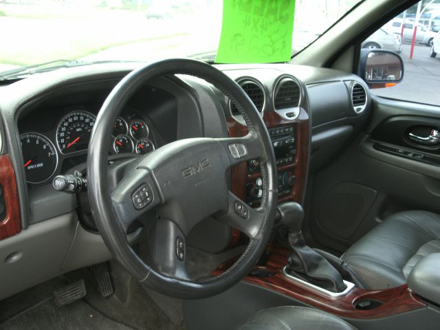 2002 GMC Envoy Wagon SE