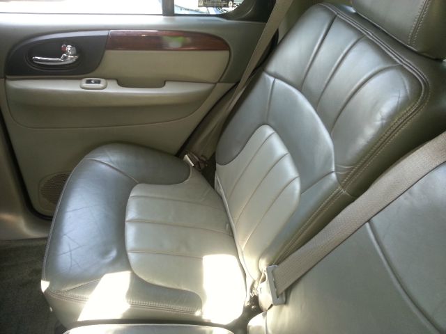 2002 GMC Envoy Wagon SE