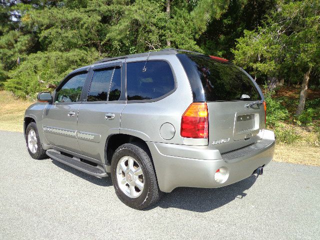2002 GMC Envoy Wagon SE