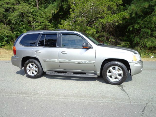 2002 GMC Envoy Wagon SE