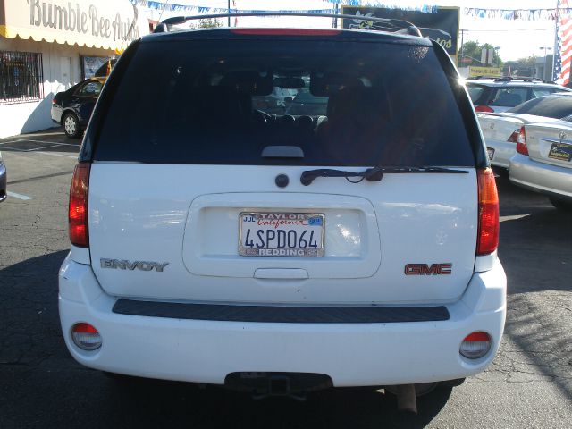 2002 GMC Envoy Wagon SE