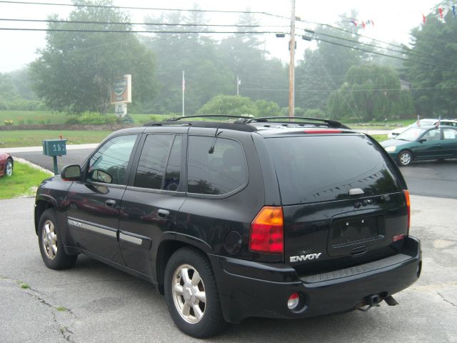 2002 GMC Envoy 4x4 Crew Cab LE