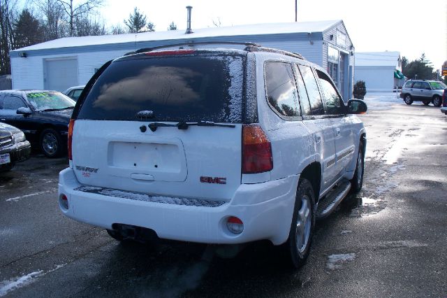 2002 GMC Envoy 4x4 Crew Cab LE