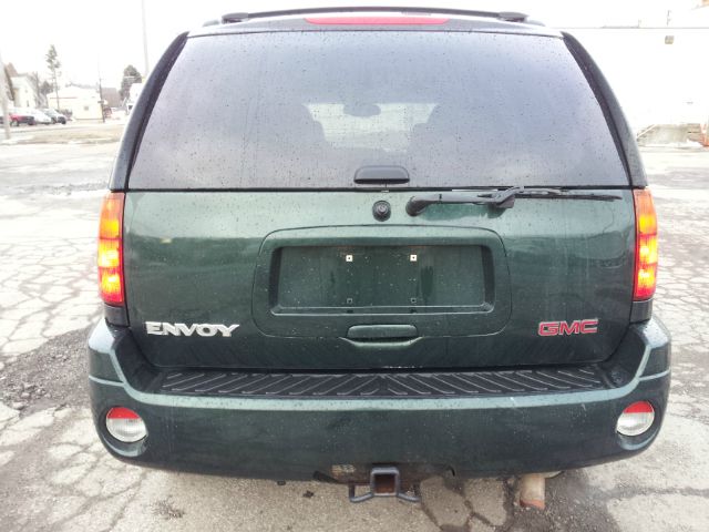 2002 GMC Envoy Wagon SE
