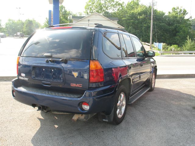 2002 GMC Envoy 4x4 Crew Cab LE