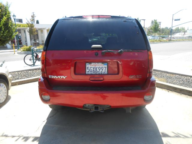 2002 GMC Envoy XLT FX4 Crew Cab