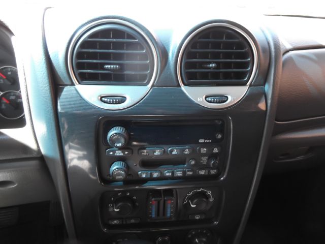 2003 GMC Envoy 4x4 Crew Cab LE