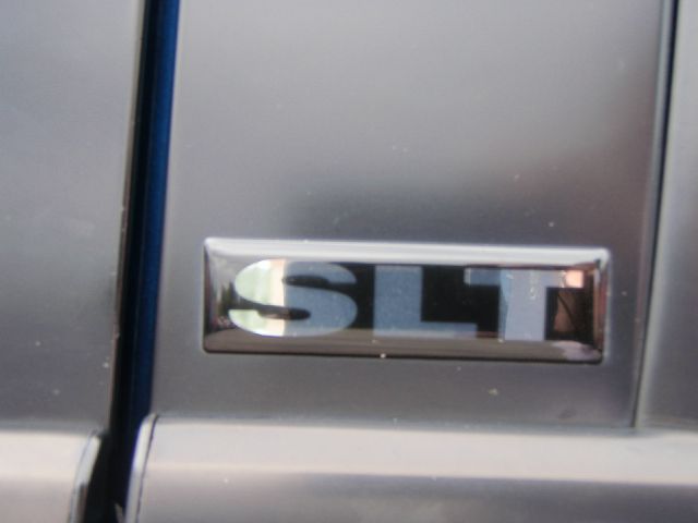 2003 GMC Envoy Wagon SE