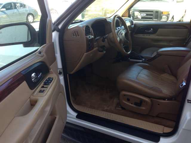 2003 GMC Envoy Wagon SE