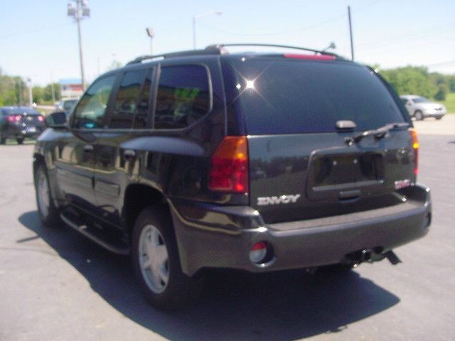 2003 GMC Envoy 4x4 Crew Cab LE