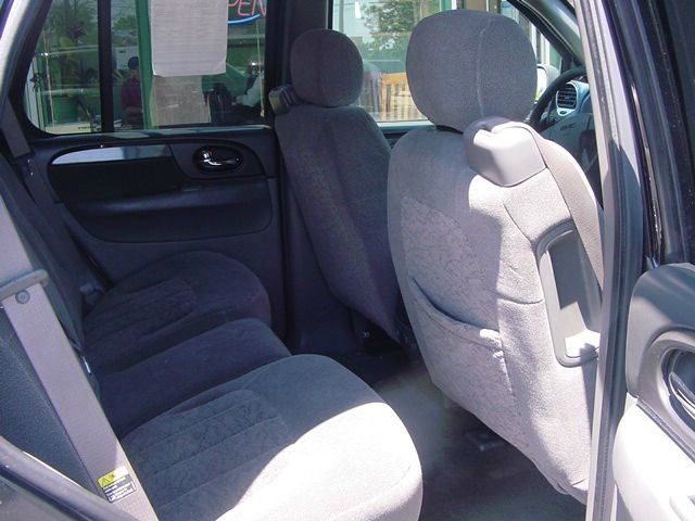 2003 GMC Envoy 4x4 Crew Cab LE