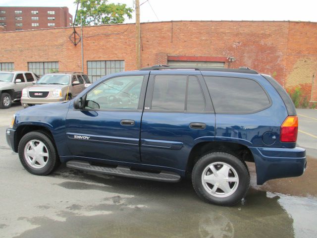 2003 GMC Envoy Wagon SE