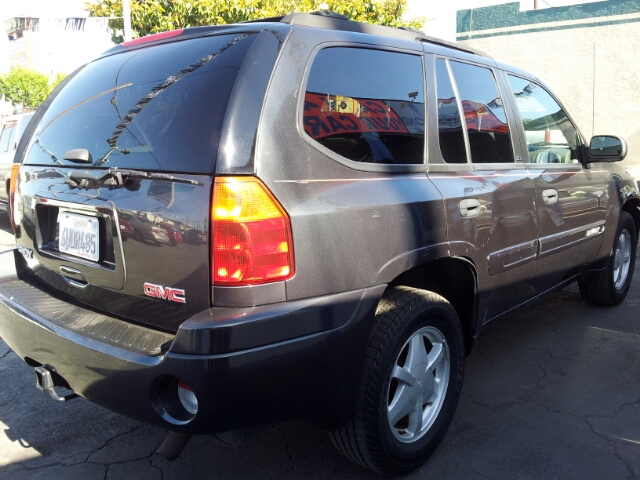 2003 GMC Envoy 4x4 Crew Cab LE